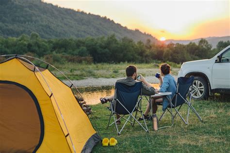 Doğa İçinde Minimalist Kamp
