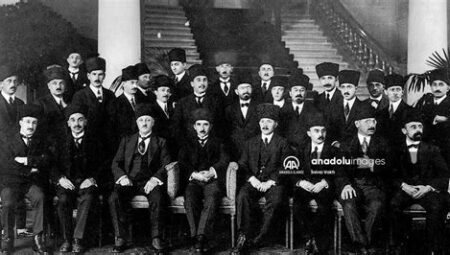 Tarih Üzerine: Barış Antlaşması ve Savaş Perspektifi